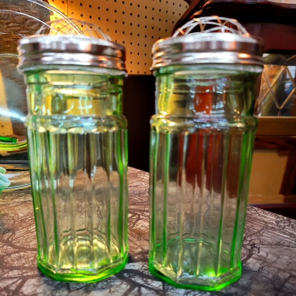 Green depression glass muffineers